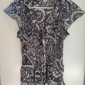 Allison Taylor, pleated, black and white, Paisley, short sleeved Blouse.